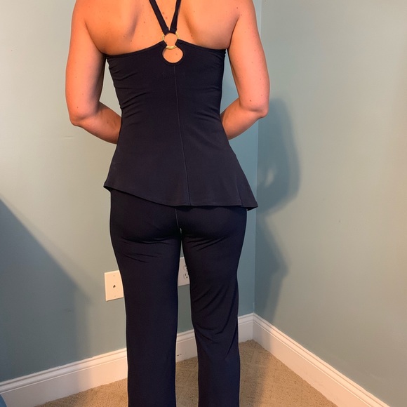 Eva Varro - Picture 2 of 2